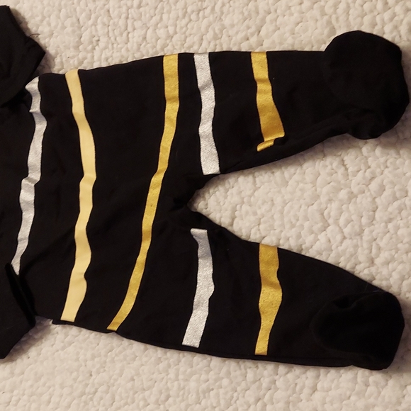 Teddy Bear black footsie with gold and silver - Picture 3 of 4